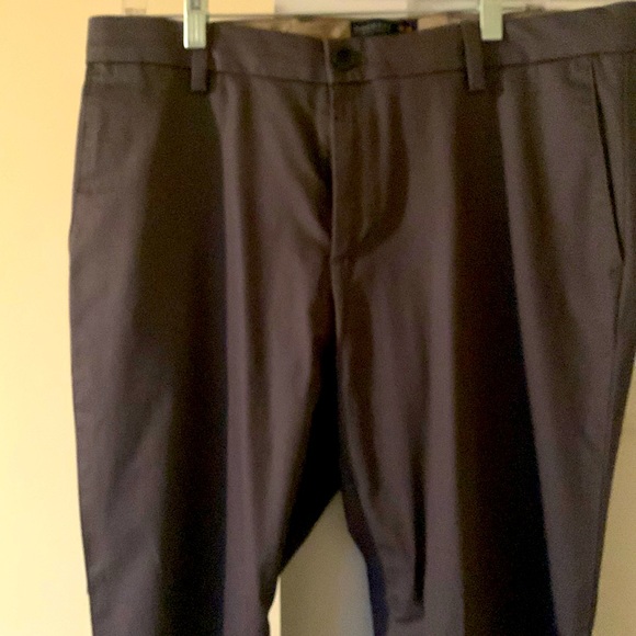 Dockers Other - Mens dockers signature khakis. Size 34x30.